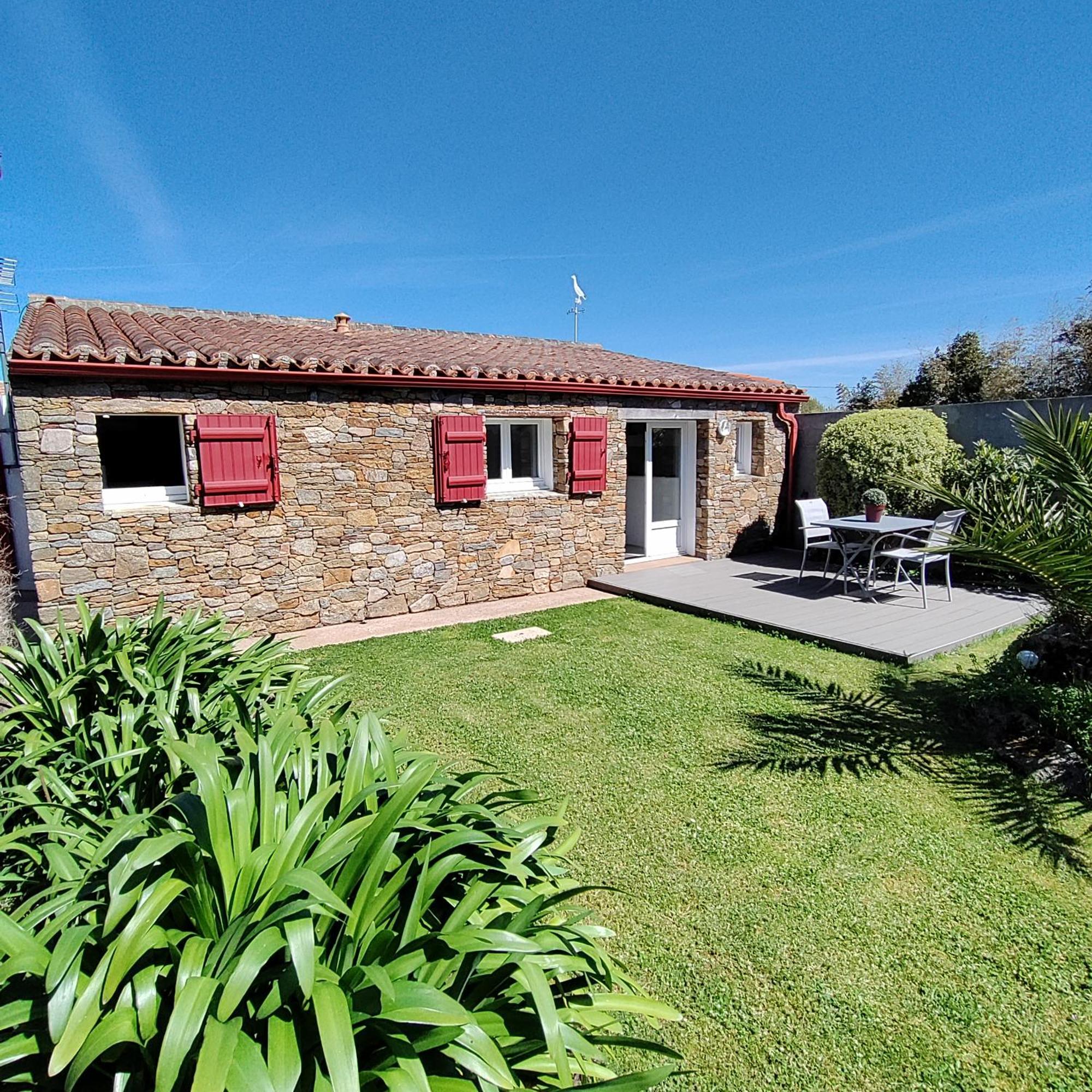 Holiday home Maison 2 Personnes Ile D'yeu - Port-joinville Ker Pierre Borny